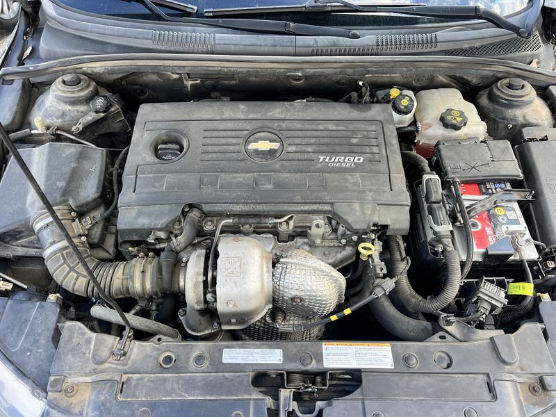 Chevrolet Cruze 2.0 Diesel LTZ — zdjęcie 8