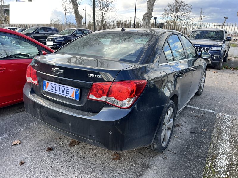 Chevrolet Cruze 2.0 Diesel LTZ — zdjęcie 5