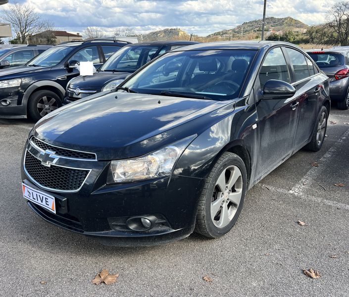Chevrolet Cruze 2.0 Diesel LTZ — zdjęcie 2