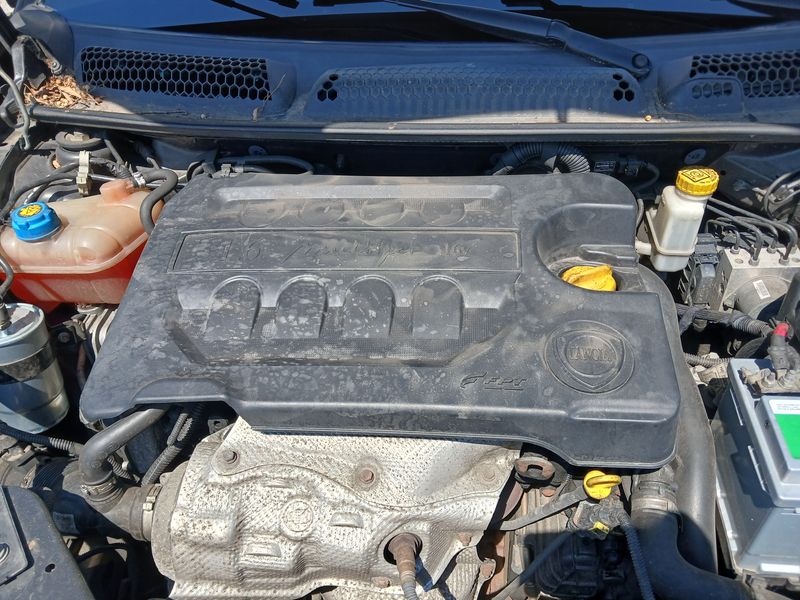 Lancia Delta 1.6 Diesel Platinium — zdjęcie 8