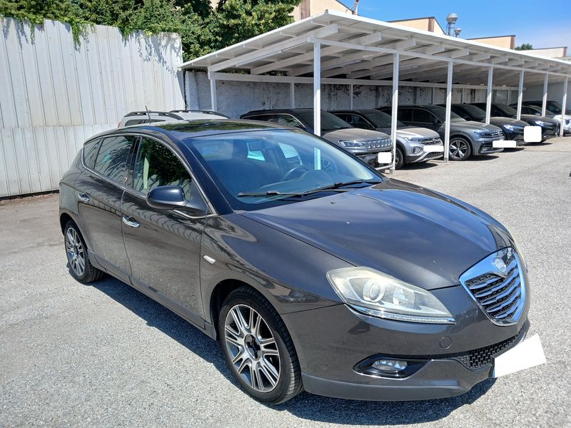 Lancia Delta 1.6 Diesel Platinium — zdjęcie 6