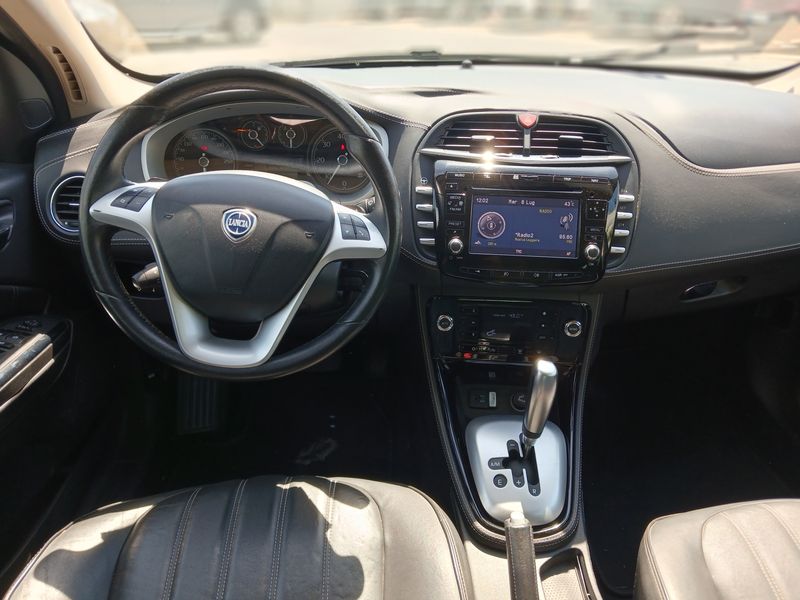 Lancia Delta 1.6 Diesel Platinium — zdjęcie 11