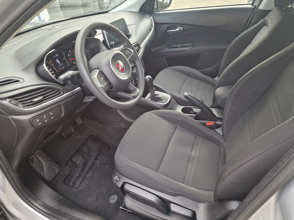 Fiat Tipo 2018 — photo 11