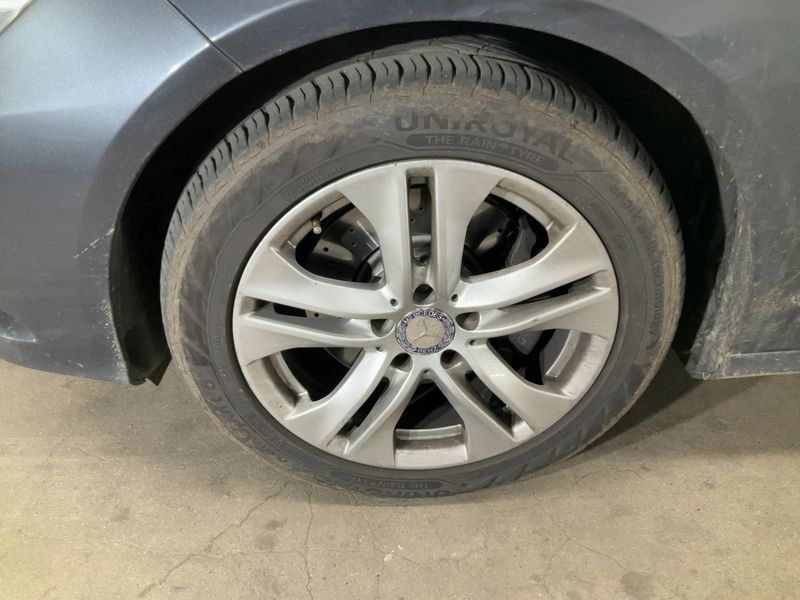 Mercedes-Benz E-Klasse E 350 CDI T BlueEfficiency 4Matic Avantgarde 2010 – снимка 3