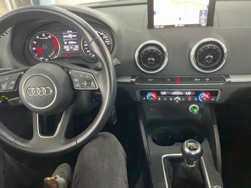 Audi A3 Sportback 1.5 TFSI ACT — zdjęcie 12