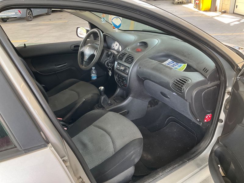 Peugeot 206 1.1 X Line — zdjęcie 3