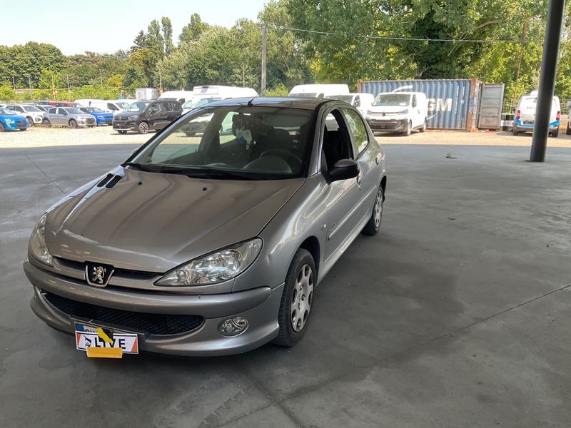 Peugeot 206 1.1 X Line
