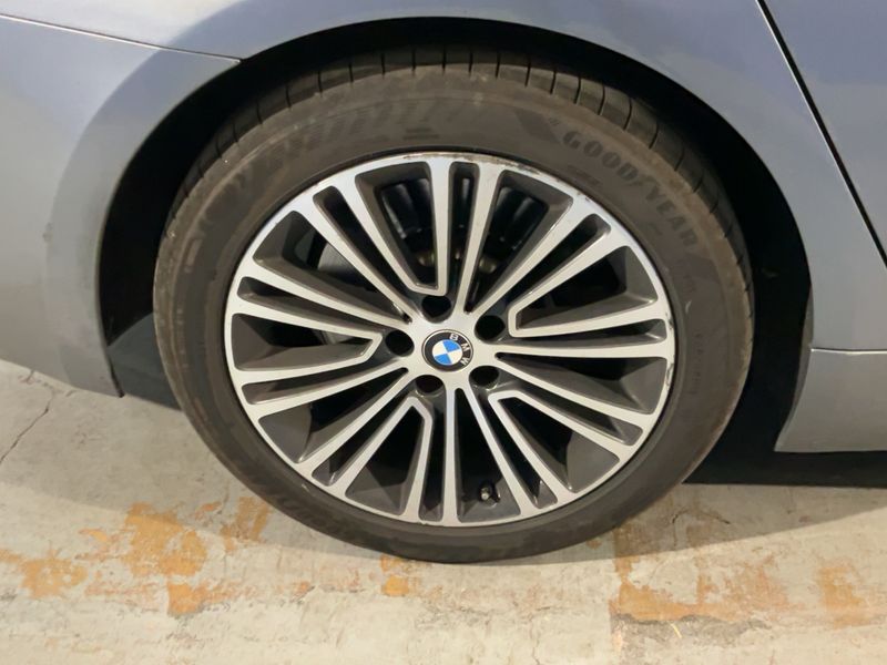BMW 5er 530d xDrive Sport Line 2017 – снимка 9