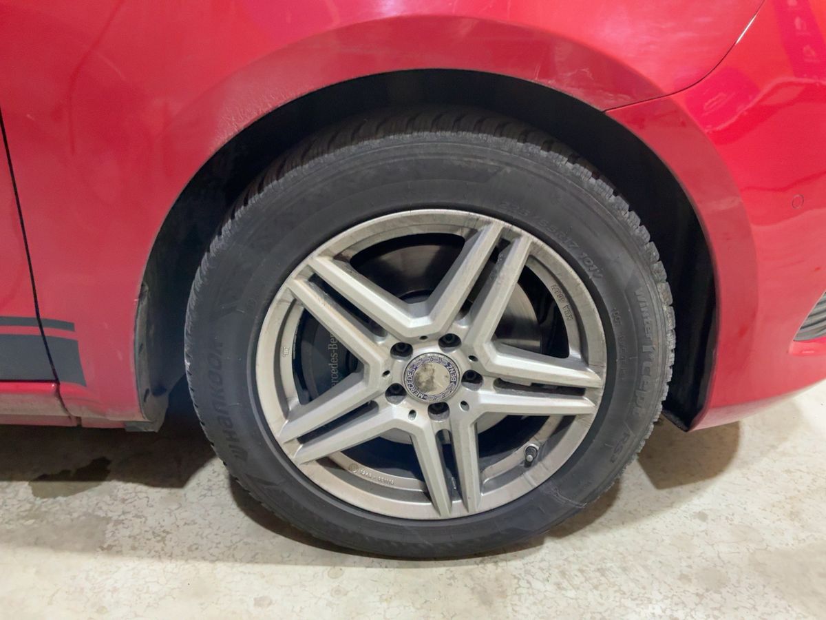 Mercedes-Benz V-Klasse 2017 — photo 12