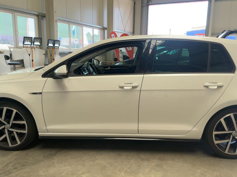 Volkswagen Golf VII 2.0 TDI Highline BlueMotion Tech — zdjęcie 4