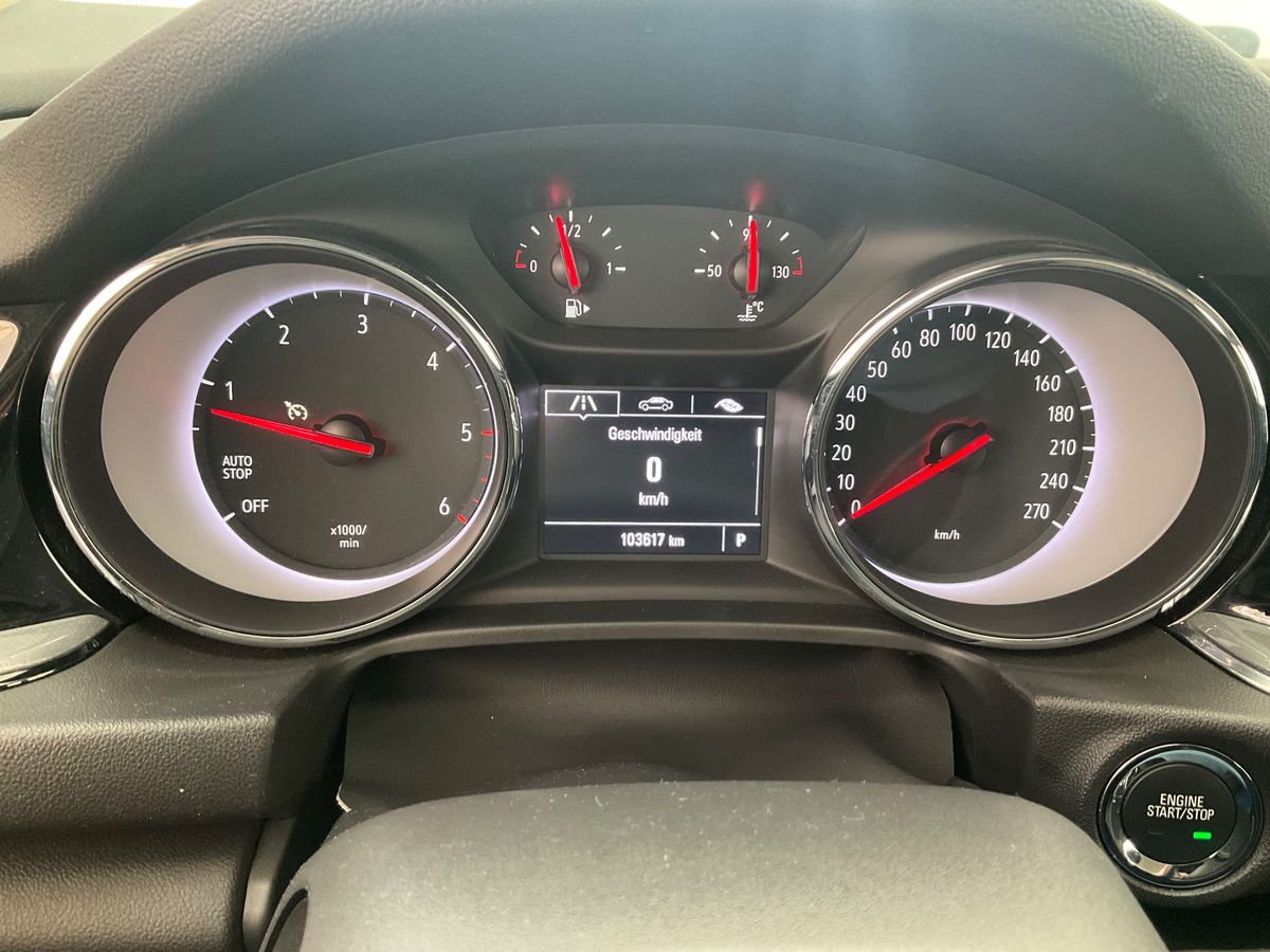 Opel Insignia 2017 — photo 19
