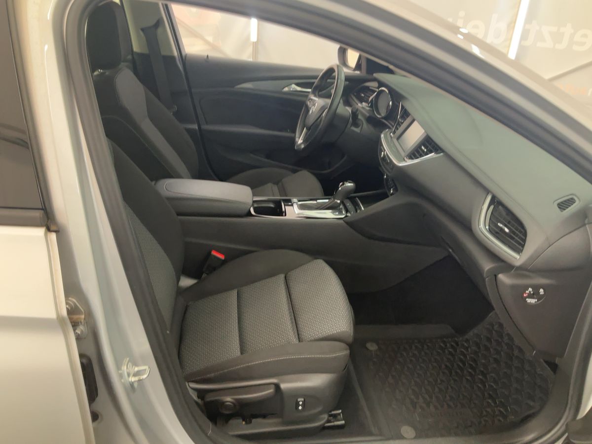 Opel Insignia 2017 — photo 17