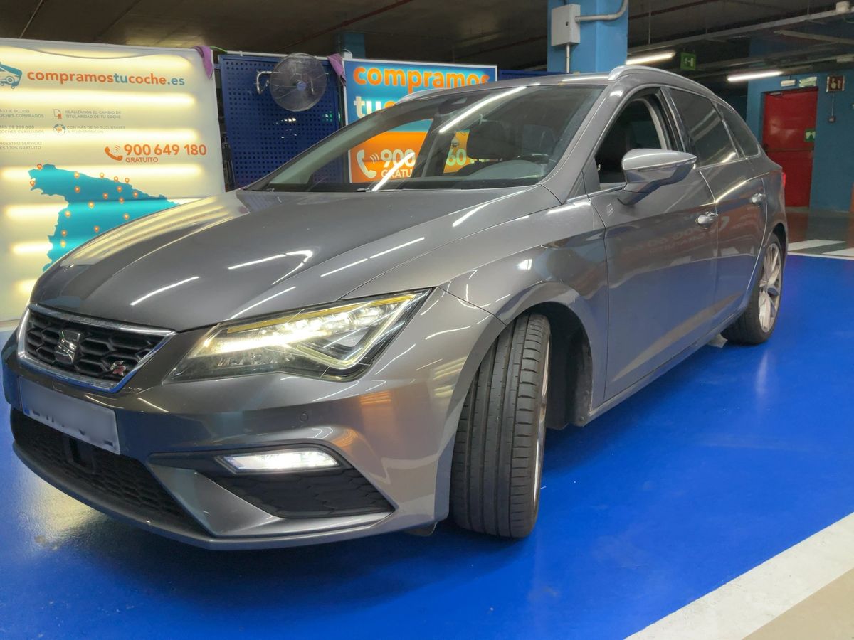 Seat Leon 2017 — photo 1