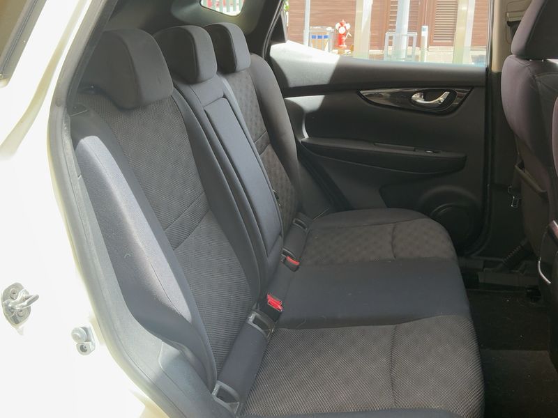 Nissan Qashqai 1.5 Turbodiesel Acenta — zdjęcie 14