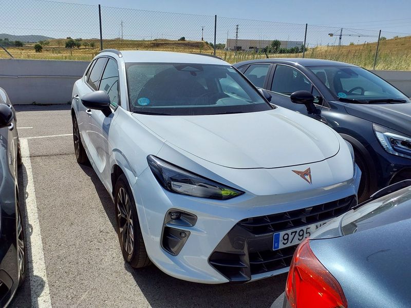 Cupra Terramar 1.5 eTSI — zdjęcie 8