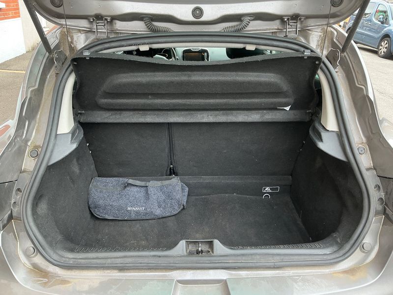 Renault Clio 1.5 dCi Energy Graphite — zdjęcie 10