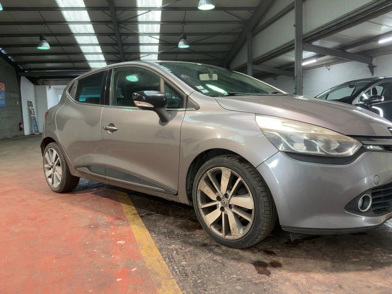 Renault Clio 1.5 dCi Energy Graphite — zdjęcie 8