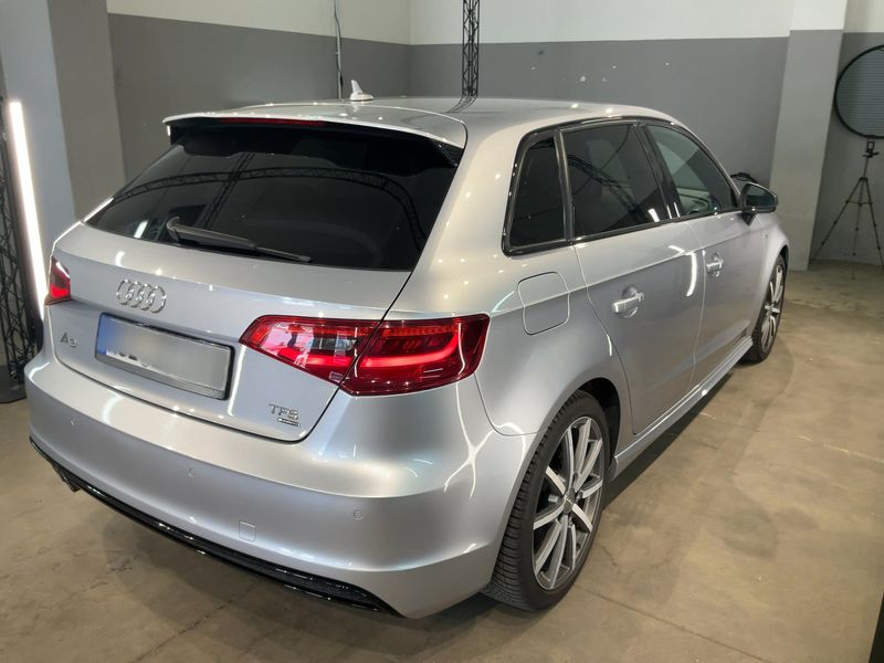 Audi A3 Sportback 1.8 TFSI quattro Ambition — zdjęcie 6