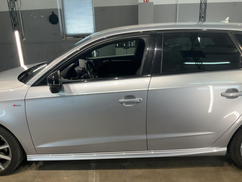 Audi A3 Sportback 1.8 TFSI quattro Ambition — zdjęcie 4