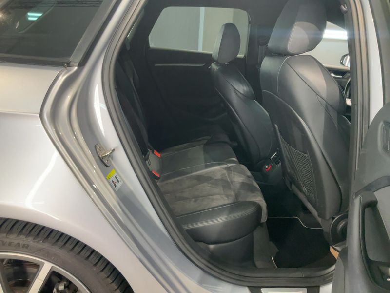 Audi A3 Sportback 1.8 TFSI quattro Ambition — zdjęcie 15