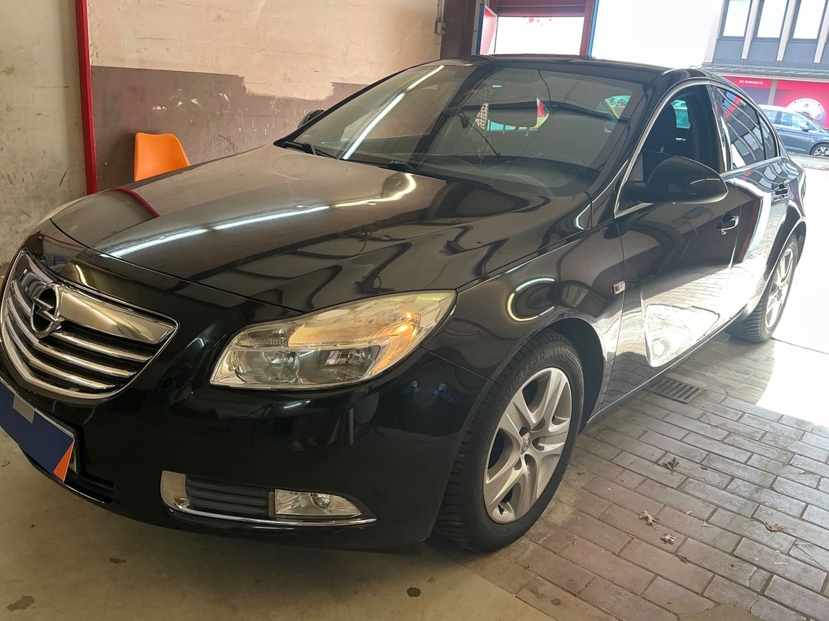 Opel Insignia 1.6 Basis