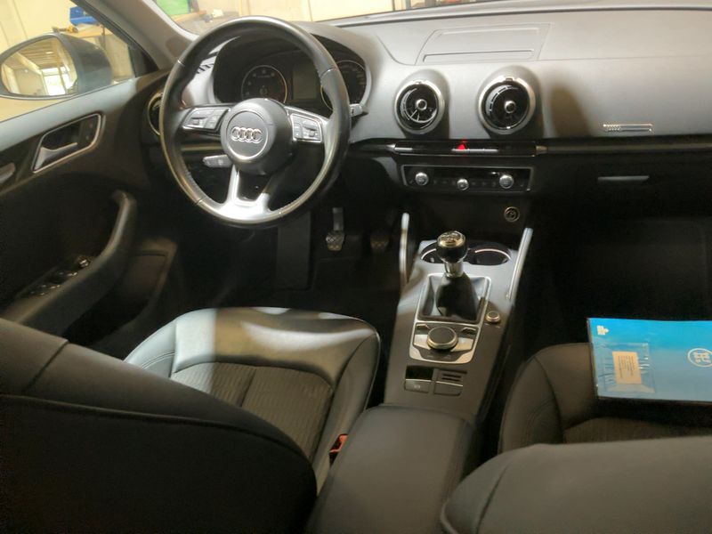 Audi A3 Sportback 1.0 TFSI Design 2017 – снимка 17