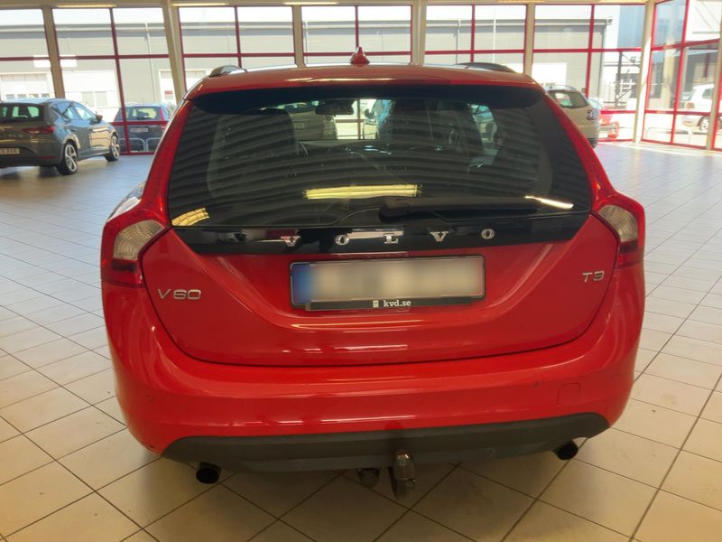 Volvo V60 1.6 T3 Momentum — zdjęcie 5