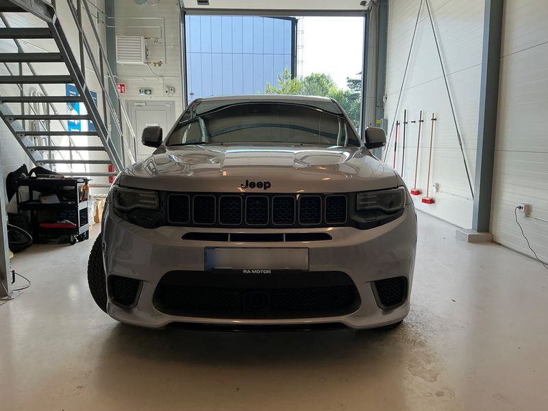Jeep Grand Cherokee 6.2 V8 Trailhawk — zdjęcie 9