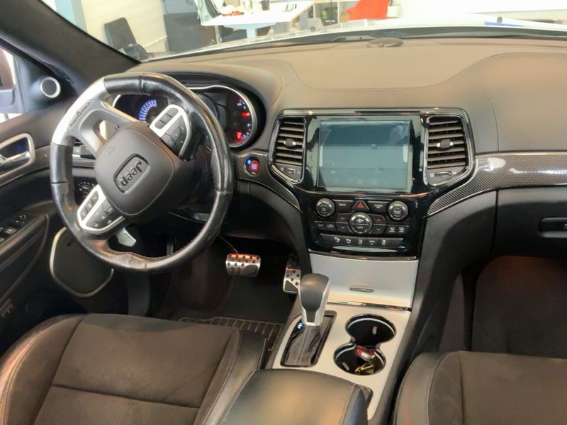 Jeep Grand Cherokee 6.2 V8 Trailhawk — zdjęcie 12