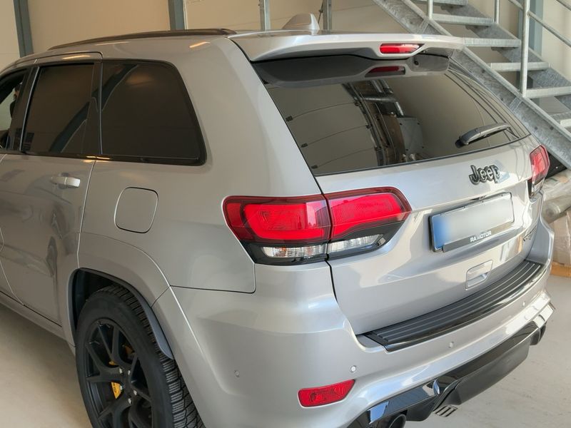 Jeep Grand Cherokee 6.2 V8 Trailhawk — zdjęcie 3