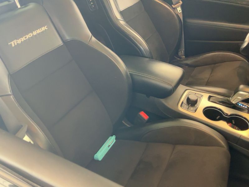 Jeep Grand Cherokee 6.2 V8 Trailhawk — zdjęcie 11