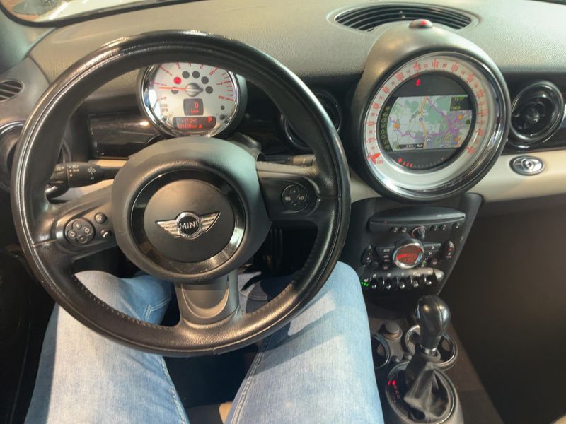 MINI Cabrio Cooper S — zdjęcie 12