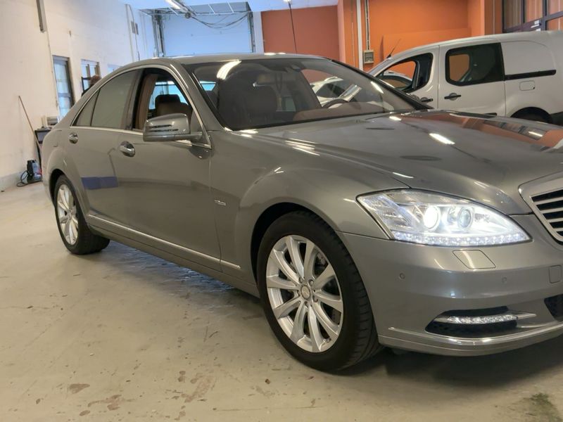 Mercedes-Benz S-Klasse S 400 Hybrid — zdjęcie 8