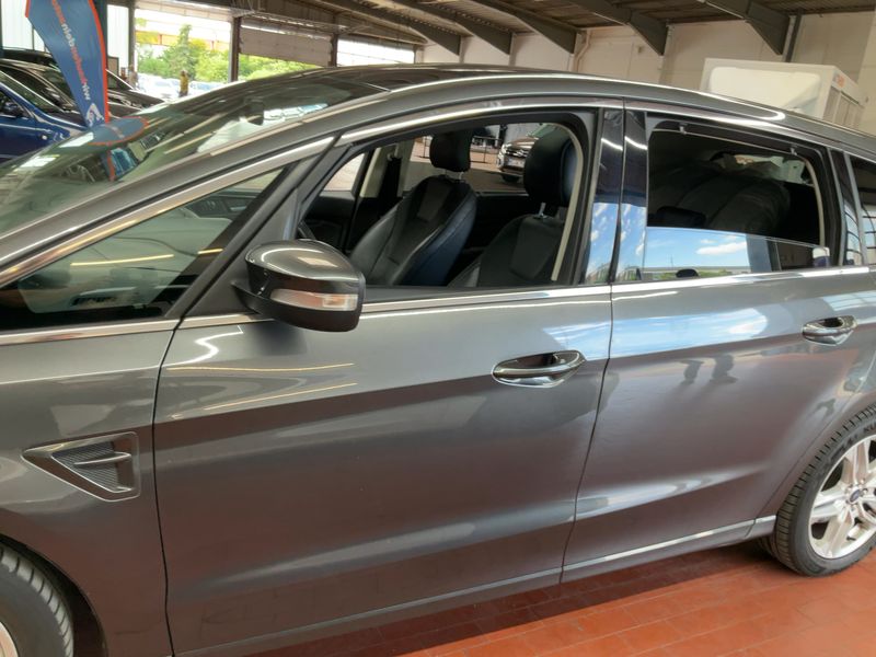 Ford S-Max 2.0 TDCi Titanium — zdjęcie 4