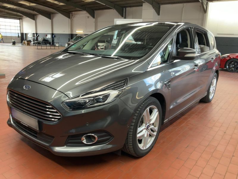 Ford S-Max 2.0 TDCi Titanium
