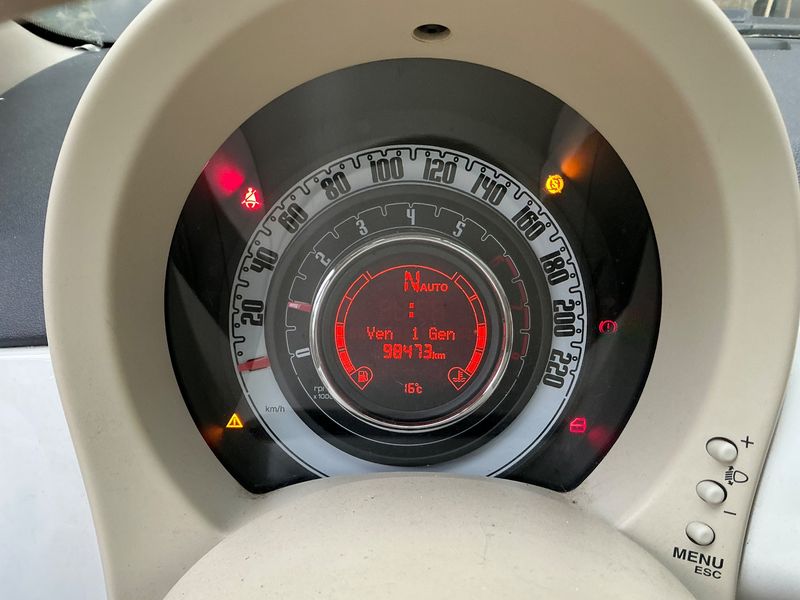 Fiat 500 0.9 Lounge — zdjęcie 13