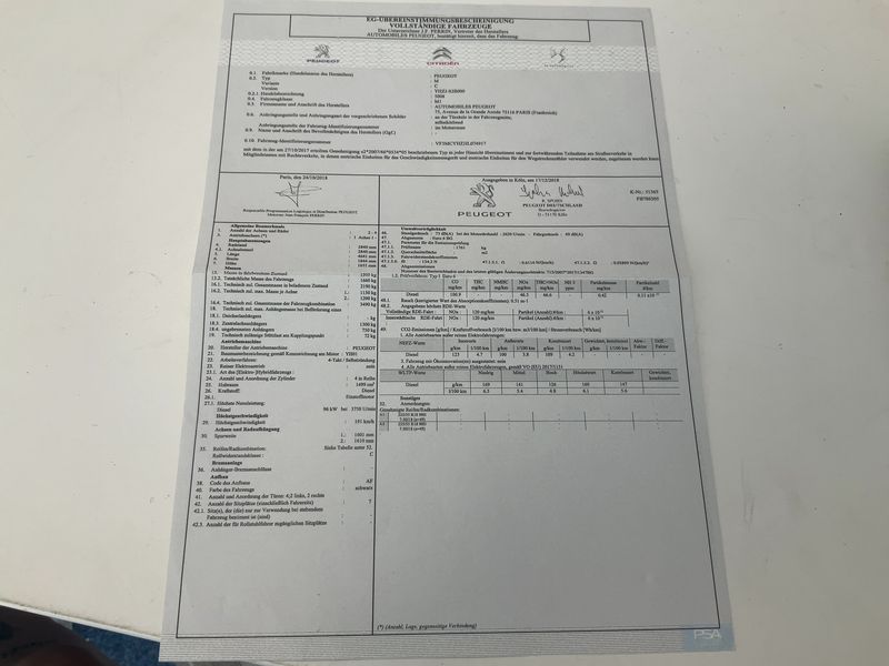 Peugeot 5008 1.5 Blue-HDi Allure — zdjęcie 16