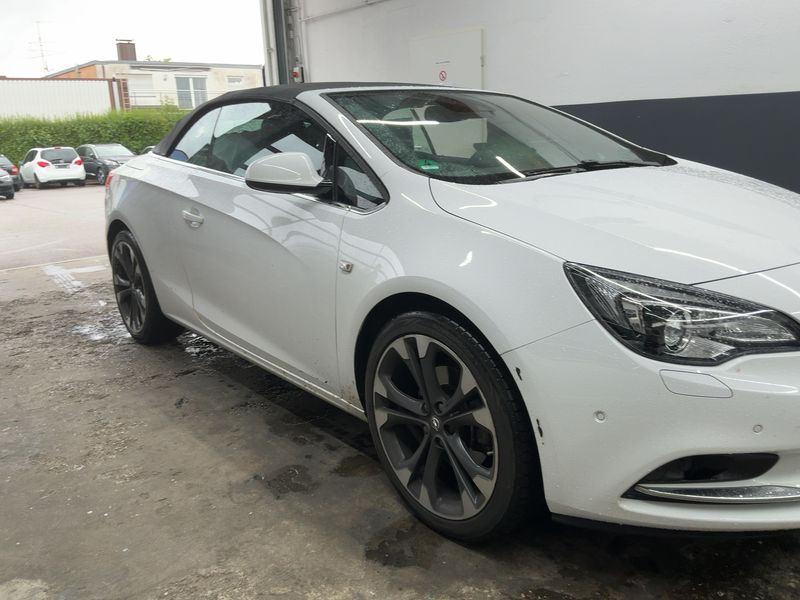 Opel Cascada 2.0 CDTI Ultimate ecoFlex — zdjęcie 8