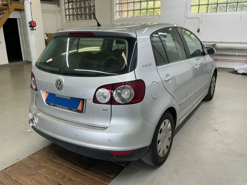 Volkswagen Golf V Plus 1.6 Tour — zdjęcie 2