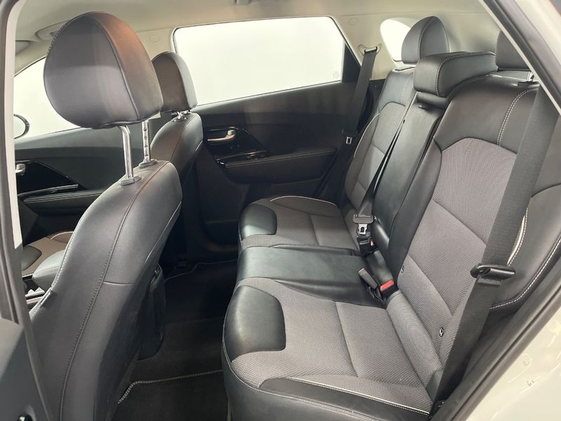 Kia Niro electric drive 150 kW Edition 7 — zdjęcie 7