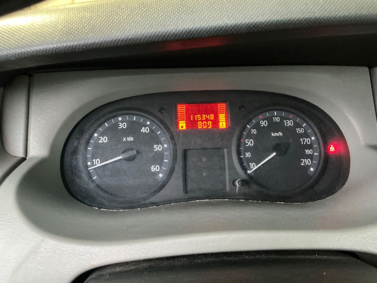 Renault Trafic 2009 — photo 19