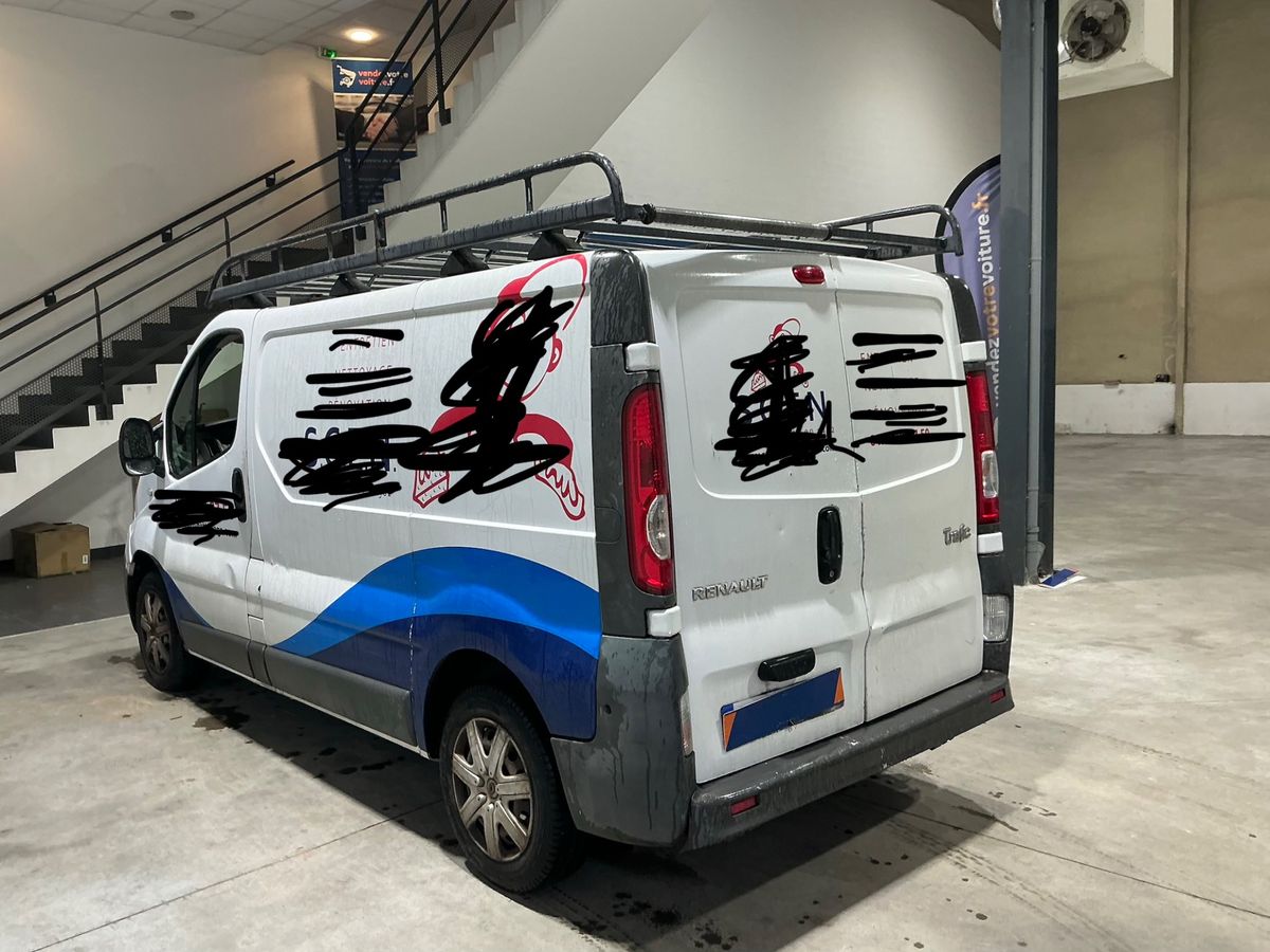 Renault Trafic 2009 — photo 7