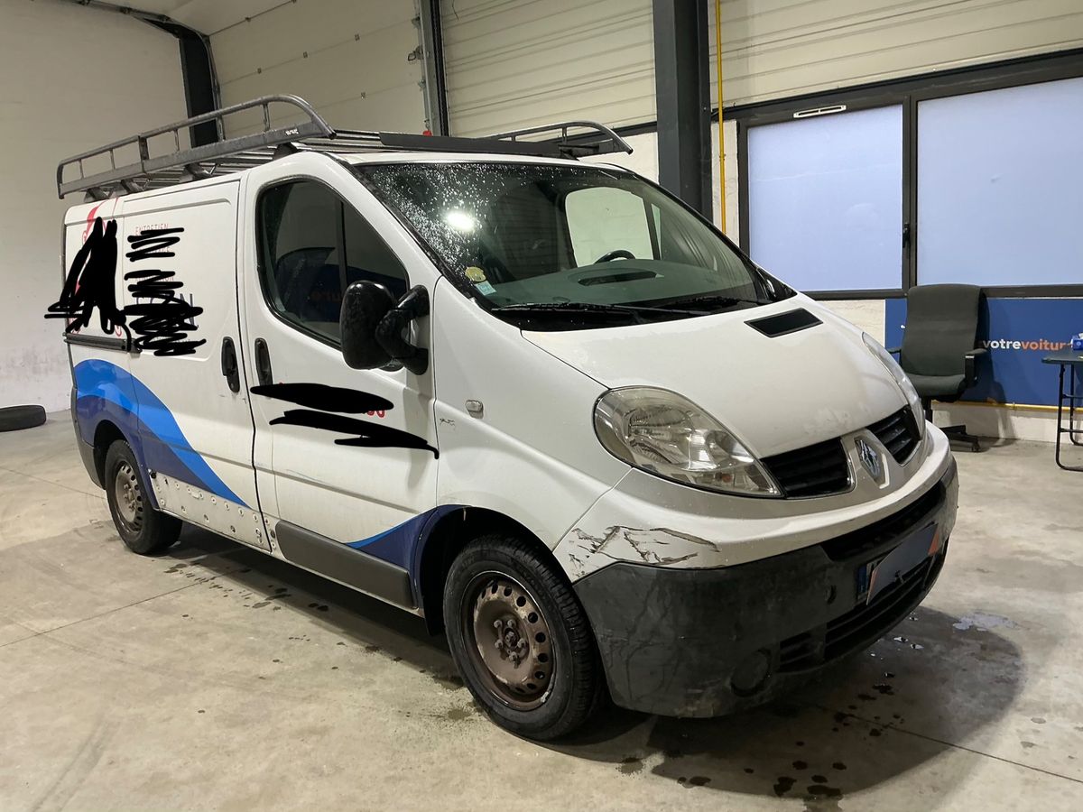 Renault Trafic 2009 — photo 13