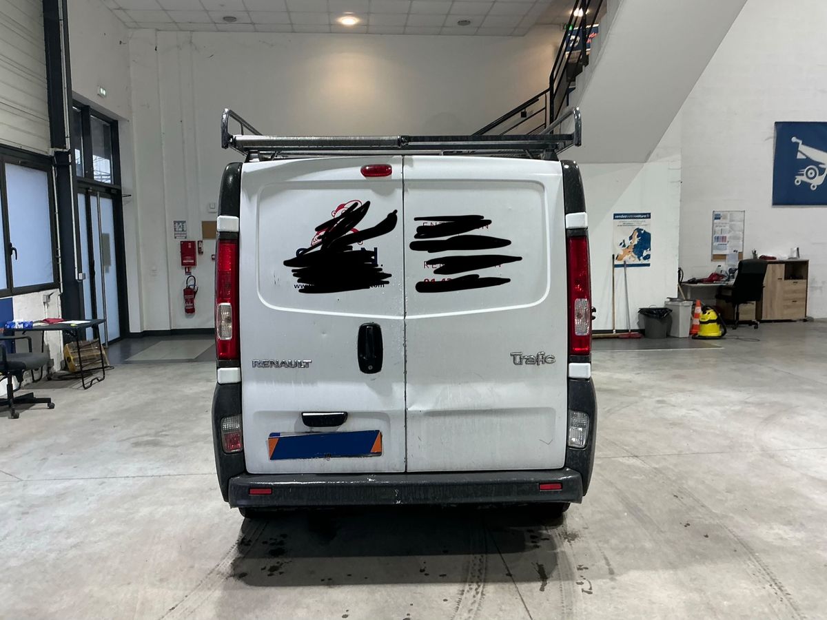 Renault Trafic 2009 — photo 8
