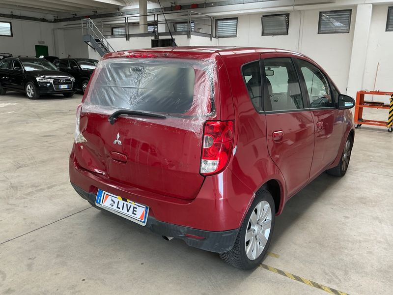 Mitsubishi Colt 1.3 ClearTec Invite — zdjęcie 2