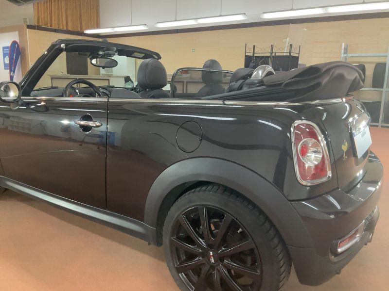MINI Cabrio Cooper S Highgate — zdjęcie 3