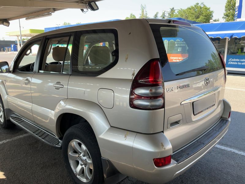 Toyota Land Cruiser 3.0 D-4D VX — zdjęcie 3