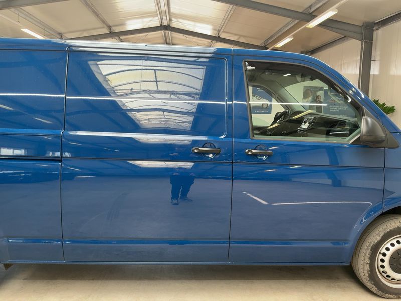 Volkswagen T6 Transporter 2.0 TDI Kasten EcoProfi lang FWD — zdjęcie 7