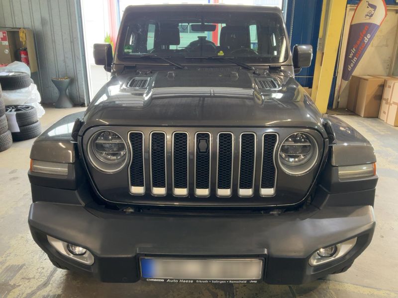Jeep Wrangler Unlimited 2.2 CRDi Sahara — zdjęcie 9