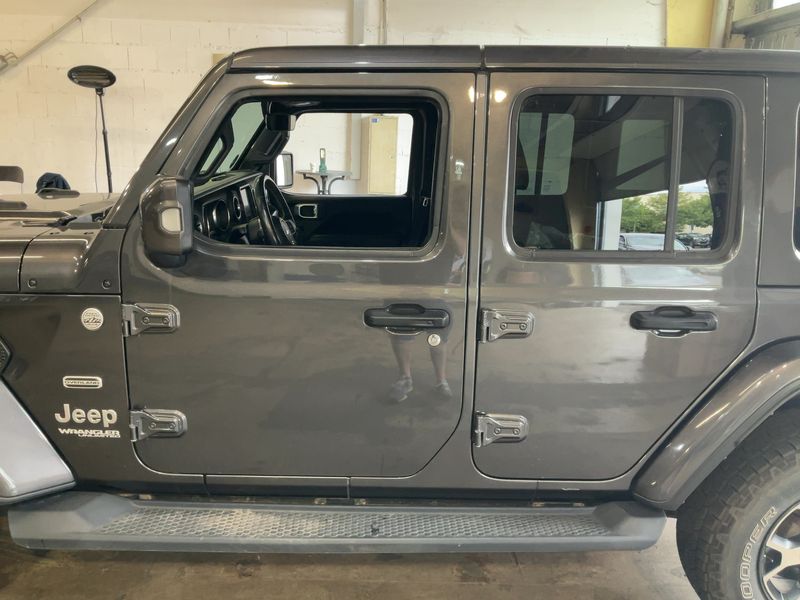 Jeep Wrangler Unlimited 2.2 CRDi Sahara — zdjęcie 4